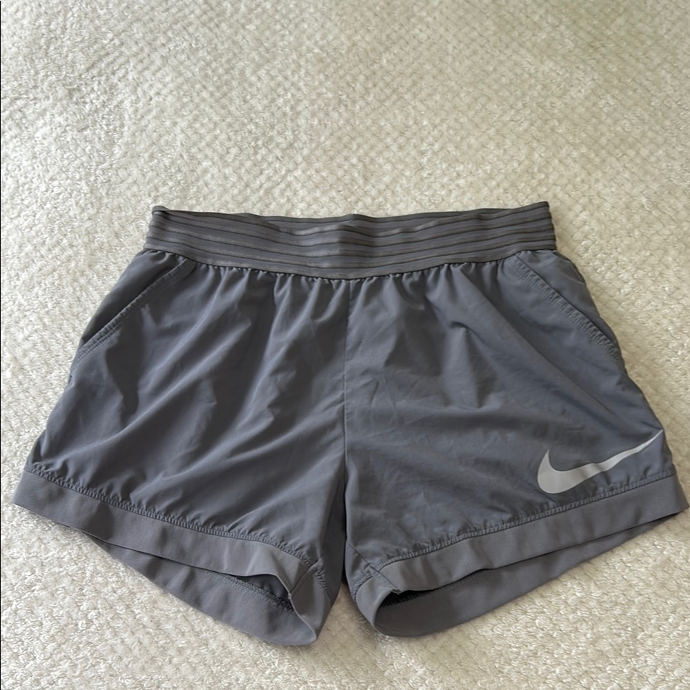 Nike Purple-Grey Athletic Shorts for Performance